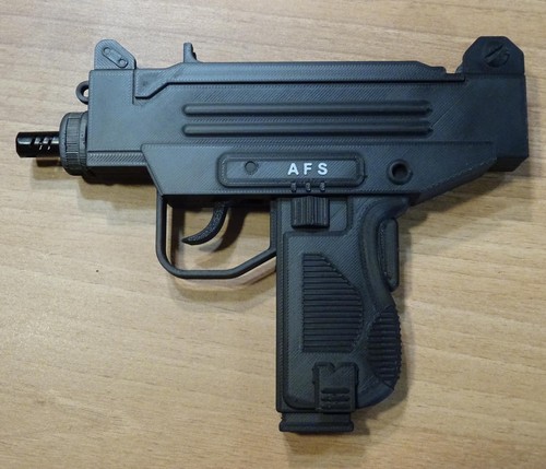 Uzi briquet décoration - uzi,