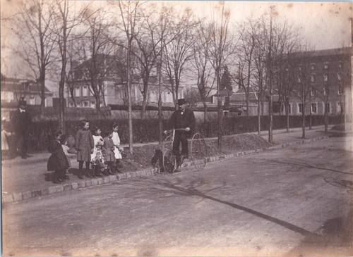 Homme sur tricycle - homme,