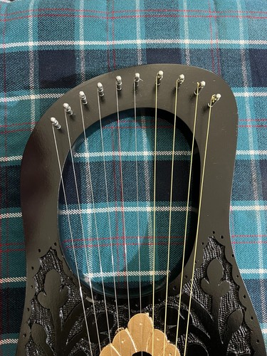 Lyre écossaise noire bois - noire, en