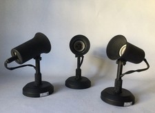 TROIS APLIQUES EN MÉTAL