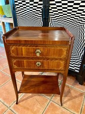 Meuble d'antiquité ancien 