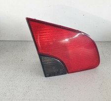 Feu arriere secondaire gauche