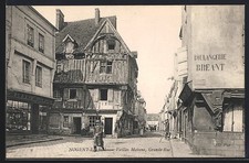 CPA Nogent-le-Rotrou, Vieilles maisons, Grande-Rue 