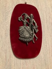 "LES ÉTAINS DU PRINCE TABLEAU