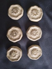 6 boutons anciens céramique