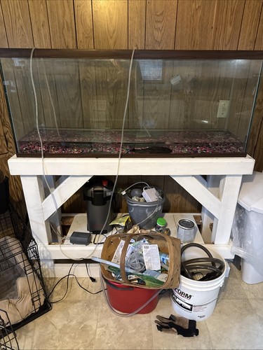 Pre-owned Fish Tank and