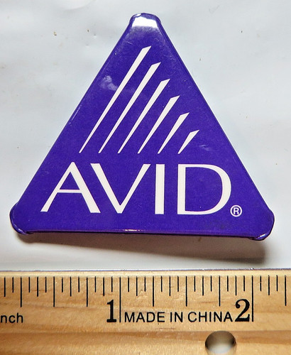 Avid media vtg pinback - pinback, button