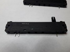  RADIOHM 220 KA Curseur Potentiomètre Pot Linéaire.Slide - NEW Old Stock 