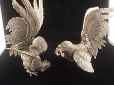 Paire de coqs en métal