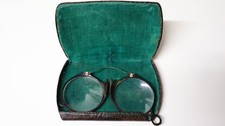 Anciennes Bésicles Lunettes Lorgnons Ecaille Boite d'origine XIXe siècle