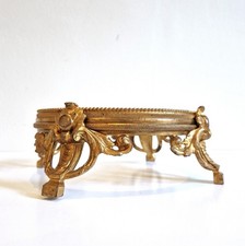 Socle en bronze doré, monture pour vase, cache pot ou sculpture. Epoque XIXème.