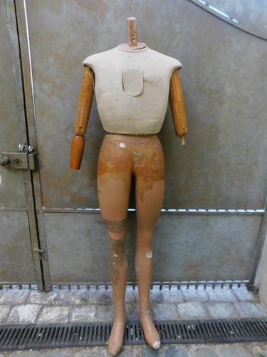 Mannequin ancien vitrine - de,