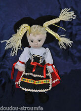 Peluche Doudou Poupée CP INTERNATIONAL Alsacienne Traditionnel 27 Cm Etat NEUF