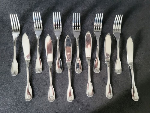 Fourchettes 6 couteaux - +, à