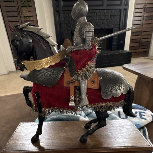 Medieval knight horse - knight, on