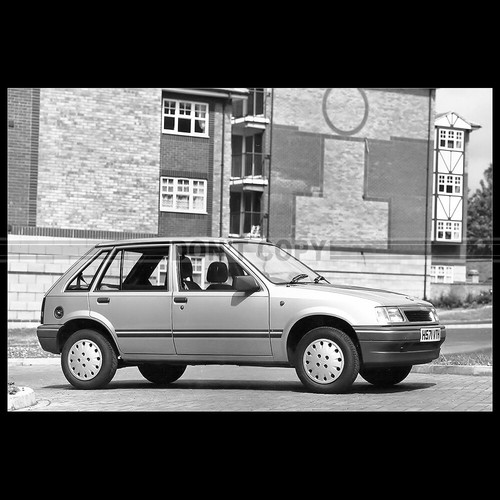 Photo 015976 vauxhall nova - vauxhall,