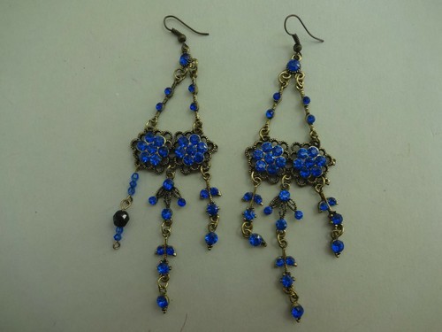 Longue boucle oreille - longue, d'oreille