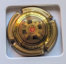 capsule champagne LANSON  n 92 a NR Cercle OR derrière la croix de Malte