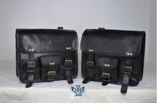 Paire de sacs en cuir pour