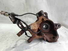 MOYEU DE ROUE AVANT DROITE /