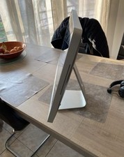 Apple iMac 21,5" (Intel Core 2 Duo, 3,06GHz, 4Go RAM, 500Go HDD, NVIDIA GeForce