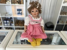 Poupée d'artiste poupée en porcelaine 62 cm. Excellent état