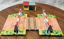 Ancien jouet Tôle 2 Passage A