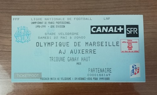 Foot place aj - -, auxerre