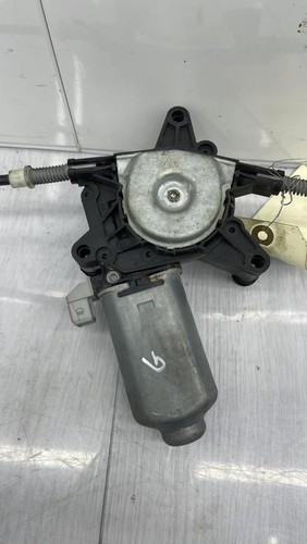 Moteur leve vitre avant - , gauche