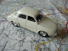 RENAULT Dauphine Blanche