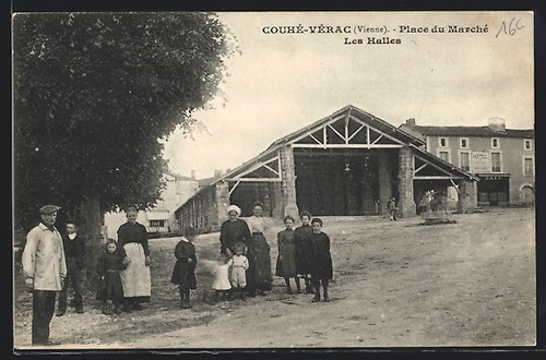 Cpa couhé vérac place du - couhé-vérac,,