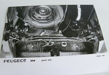 Photo presse PEUGEOT 204 grand luxe modèle 1969  //200