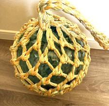 Bouée flottante de pêche en