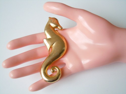 Broche veste hippocampe - broche,