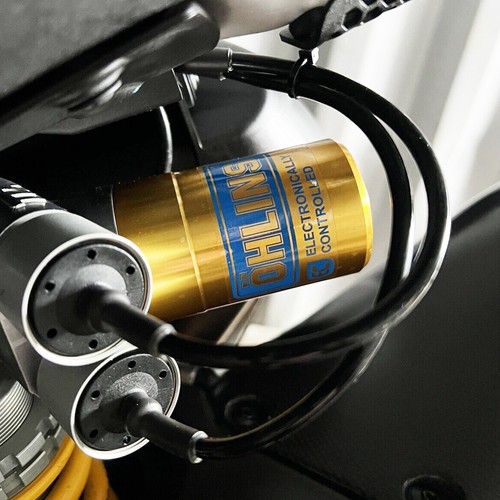 Ohlins contrôlé - ec,