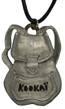 KOOKAI ; pendentif SAC A DOS ;lacet env 60 cm ./ 2