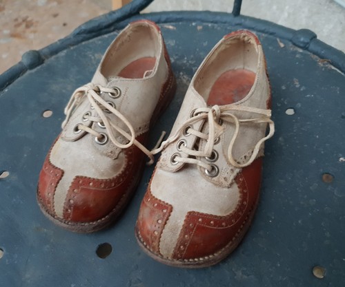 Rare chaussures anciennes - !!,
