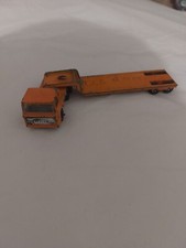 ANCIEN CAMION PORTE CHAR