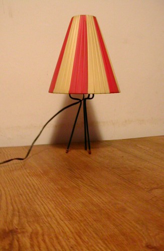 Lampe tripode plastique - lampe,