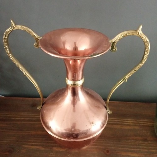 Vase avec anse cuivre - vase,