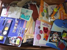 Lot Bazar 100 pièces–Mélange de produits variés selon arrivages-Idéal Revendeur