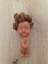 Petite Poupée Qui Pleure En Caoutchouc