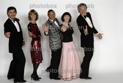 Mireille mathieu exclusive - mireille,