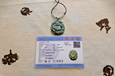 SUPERBE PENDENTIF en JADE