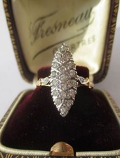 Bague vintage Marquise deux ors massifs 18 carats - Pavée 21 Diamants naturels