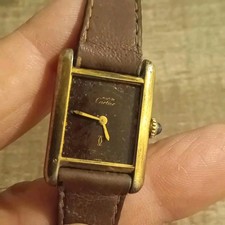 Montre Cartier Tank pour restauration. 