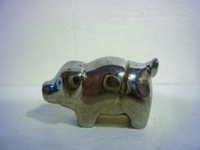 FEVE  COCHON - PORTE NOM METAL ARGENTE 2011   RECTO/VERSO