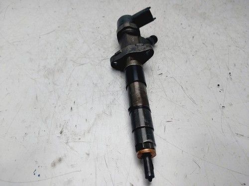 8200084534 injecteur pour