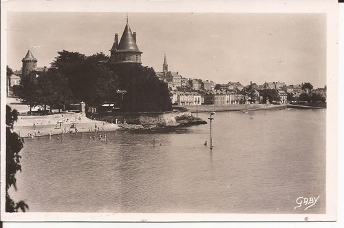 Pornic plage et le - 44,