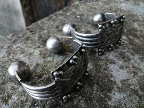 Anciens bracelets ethniques - bracelets,